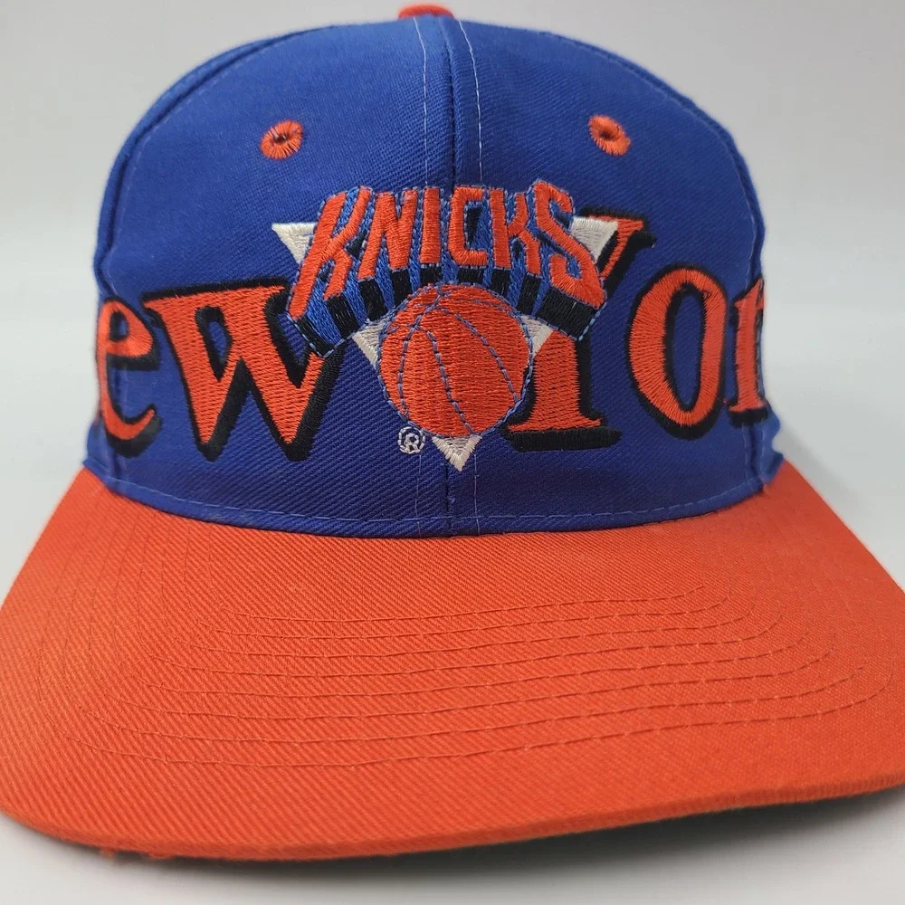Vintage New York Knicks Hat Snapback (Fits‎ Small) Logo 7 Blue NBA Big Wrap Logo